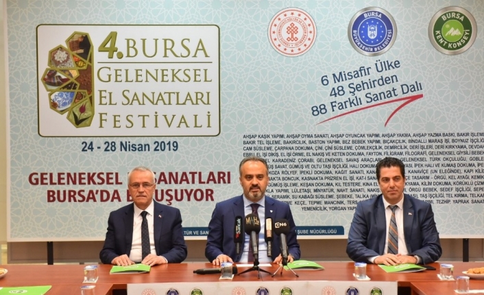 Büyükşehir Belediyesi’nin destekleriyle Bursa Kent Konseyi tarafından organize edilen, Kültür