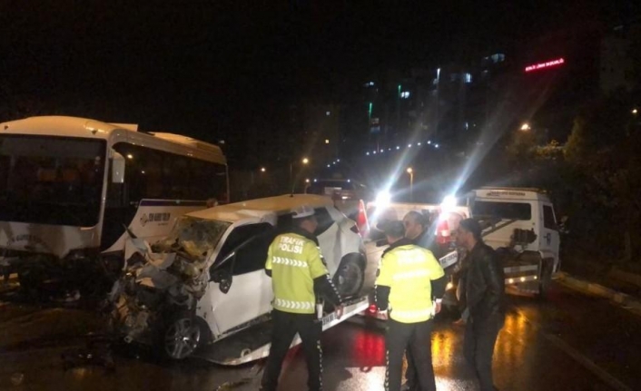  Gemlik Armutlu Yolunda Gece Saatlerinde Meydana Gelen Kazada Kerim
