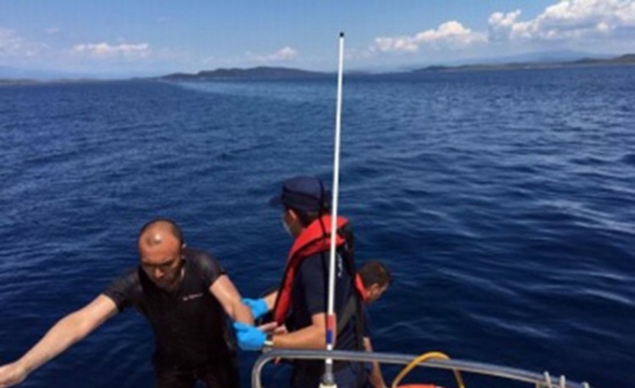Balıkesir’in Ayvalık ilçesi Güneş Adası yakınlarında Afgan uyruklu 16 göçmenin