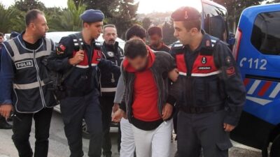  Organizatör Zanlıları Çeşme Adliyesine Çikarildi