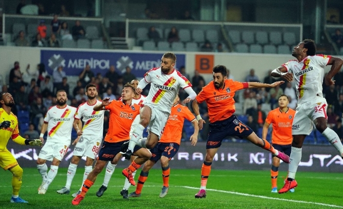  Göztepe, Süper Lig'in 8. Haftasında Deplasmanda Başakşehir'e 2-1 Mağlup