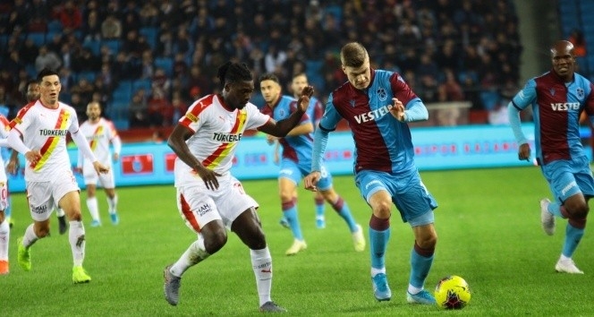  Göztepe, Süper Lig'in 10. Haftasında Trabzonspor'u Mağlup Ederek Bu