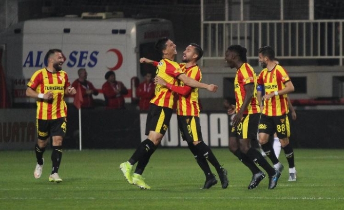  Süper Lig'in 13. Haftasında Fenerbahçe İle Sahasında 2-2 Berabere