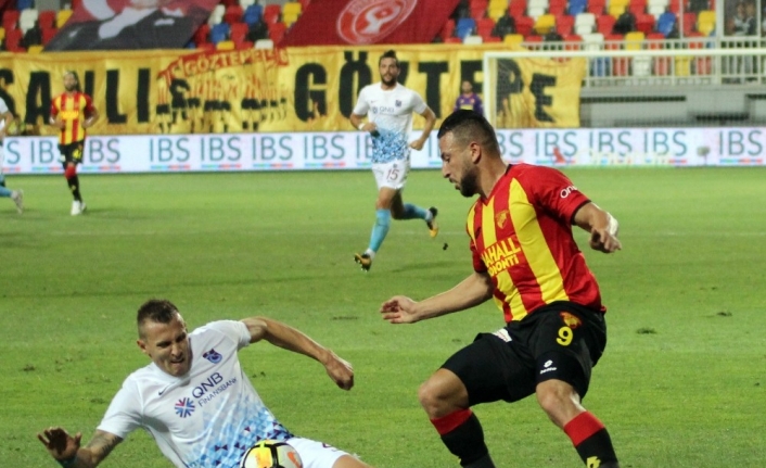  Spor Toto Süper Lig Ekiplerinden Göztepe’de Ghilas Sıkıntısı Yaşanıyor.