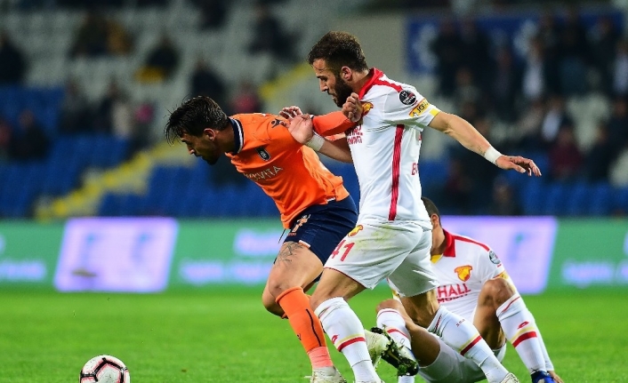  Geçen Sezon Traore’nin Yedeği Olarak Transfer Edilen Ve Traore