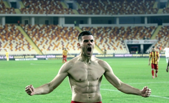  Göztepe’nin Prensip Anlaşmasına Vardığı Sırp On Numara Danijel Aleksic’in,