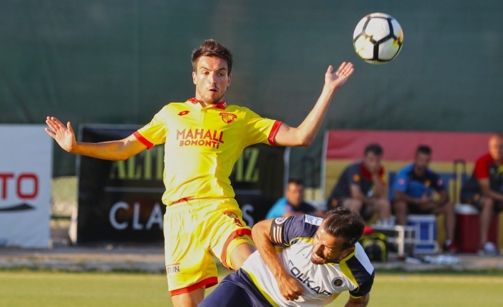  Göztepe, Eski Oyuncusu Leo Schwechlen Transferinde Sona Geldi.