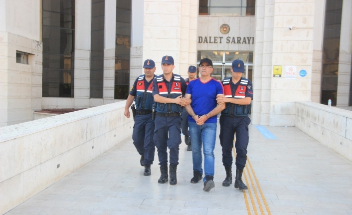 Antalya’dan Balıkesir’e Kadar Gps Cihazı İle Takip Ettiği Kızına Önce