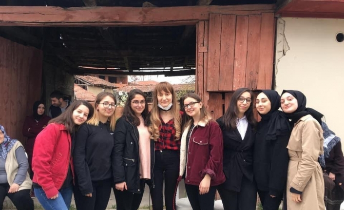 Bursa’nın İnegöl ilçesinde ilik kanseri sebebiyle tedavi gören Kafkas Folklor