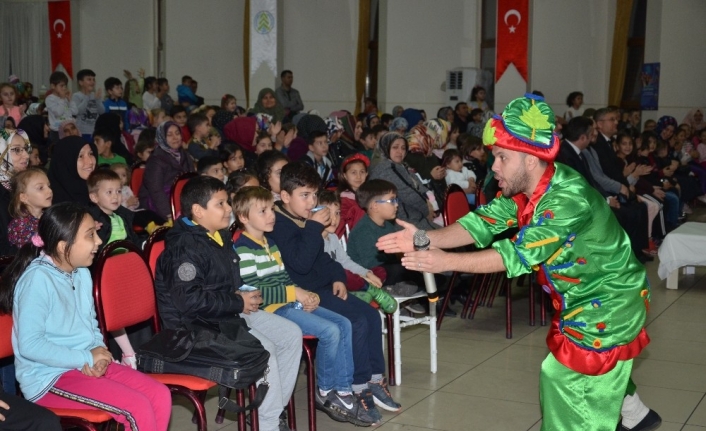  Hüseyin Goncagül Dursunbey'de Çocuklarla Buluştu
