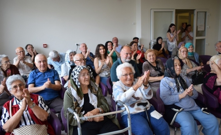  Nilüfer Belediyesi İnci Ve Taner Altınmakas Huzurevi Sakinleri, Düzenlenen