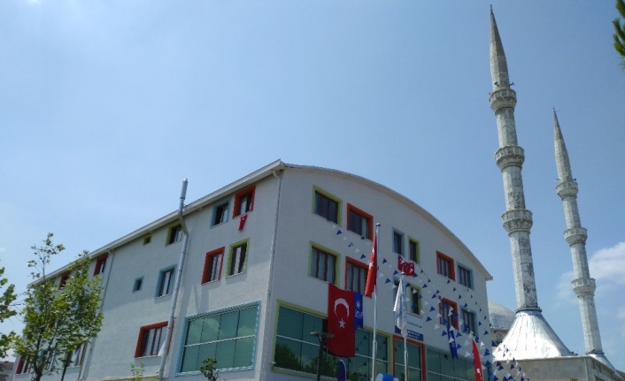  Bursa Büyükşehir Belediyesi’nin Katkılarıyla Yaptırılan Altınşehir Hafızlık Kız Kur'an
