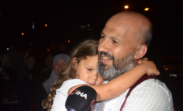  Kutsal Topraklarda Hac Görevini Yerine Getiren Hacılar, Yurda Dönmeye