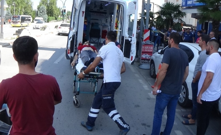  Bursa'nın İnegöl İlçesinde Bir İş Yerinde Çikan Kavgada Silahlar