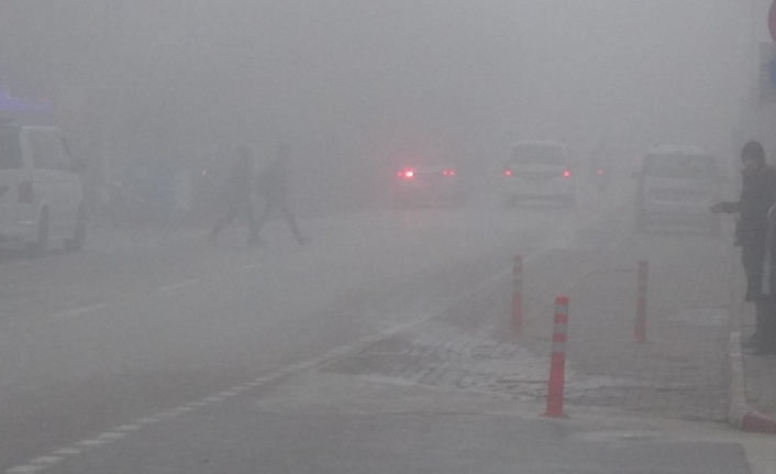  Bursa'nın İnegöl İlçesinde  Etkili Olan Yoğun Sis Her