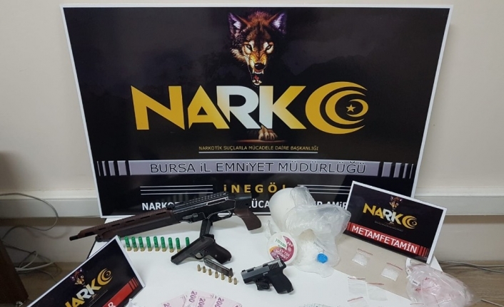  Bursa'nın İnegöl İlçesinde Yapılan Uyuşturucu Operasyonunda İşyerinde 1 Kilo