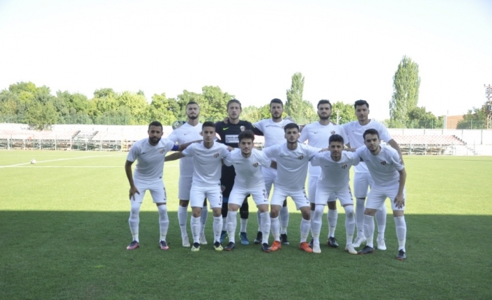  Yeni Sezon Hazırlıklarını Sürdüren İnegölspor, İlk Hazırlık Maçında Bal