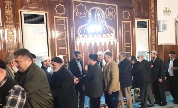 Gürsulular, Seher Vakitlerinde İlçedeki Camilerde Maneviyatın Huzurunu Paylaşıyor.