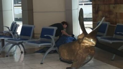 İzmir’in Karşıyaka İlçesinde Bulunan Vapur İskelesinde Kalp Krizi Geçiren Yaşlı