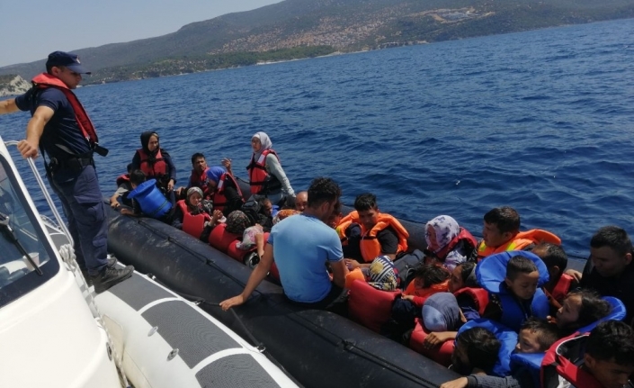  İzmir’in Çeşme Ve Dikili İlçelerinde Yasa Dışı Yollarla Yurt