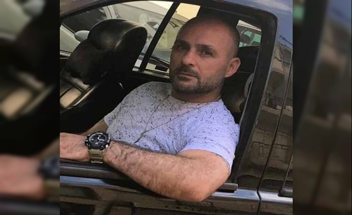  İzmir’in Karabağlar İlçesinde, Berber Koltuğunda Üvey Kardeşi Tarafından Pompalı