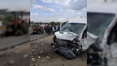  İzmir’in Menderes İlçesinde Meydana Gelen Trafik Kazasında 1 Kişi