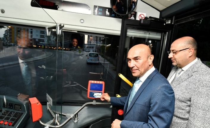 İzmir Büyükşehir Belediyesi toplu ulaşımda yeni bir devrime hazırlanıyor. Başkan