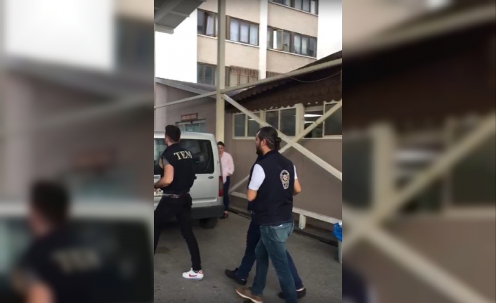  İzmir'de, Bölücü Terör Örgütü Pkk/kck'ya Yönelik Düzenlenen Operasyonda Kentte