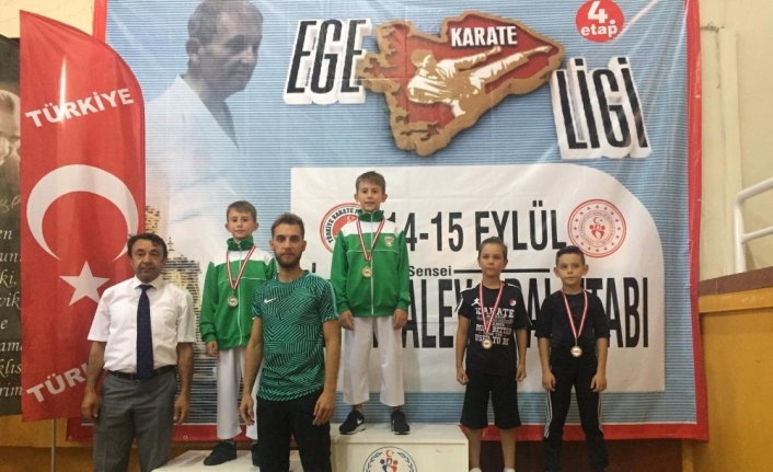  Mustafakemalpaşa Belediyespor Karate Takımı İzmir’de Düzenlenen Ege Ligi Karate