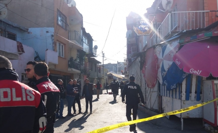  İzmir'in Konak İlçesinde, İki Grup Arasında Yaşanan Silahlı Kavgada