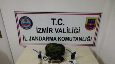İzmir'in Torbalı İlçesinde, Bir Tekel Bayi Ve Eve Uyuşturucu Operasyonu