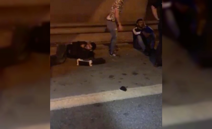  İzmir Çevreyolu Otogar Kavşağına Yakın Bir Noktada, 5 Otomobilin