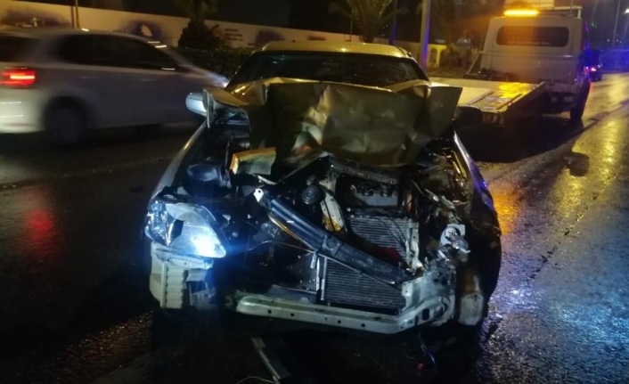  İzmir’in Konak İlçesinde 6 Aracın Karıştığı Zincirleme Kazada 9