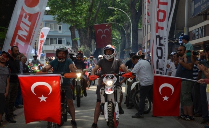  İznik İlçesinde “türkiye Süper Enduro” İlk Ayak Yarışlarının Magazin