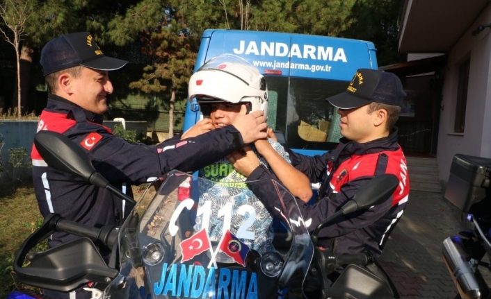  Bursa İl Jandarma Komutanlığı Anlamlı Bir Faaliyete İmza Attı.