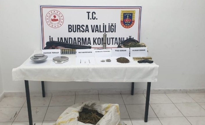  Bursa İl Jandarma Komutanlığı Ekipleri, Uyuşturucu Ticareti Yapan Şahislara