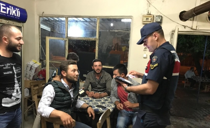 Bursa İl Jandarma Komutanlığı ekipleri, kıraathane ve derneklerde kumar uygulaması