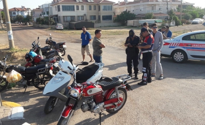 Balıkesir İl Jandarma Komutanlığı Ekipleri İl Genelinde Motosikletlere Ve Aranan