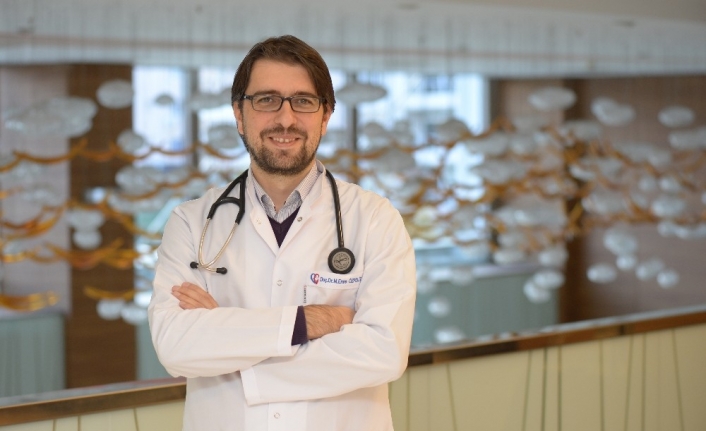 Medical Park İzmir Hastanesi Kardiyoloji Kliniğinden Doç. Dr. Mehmet Emre