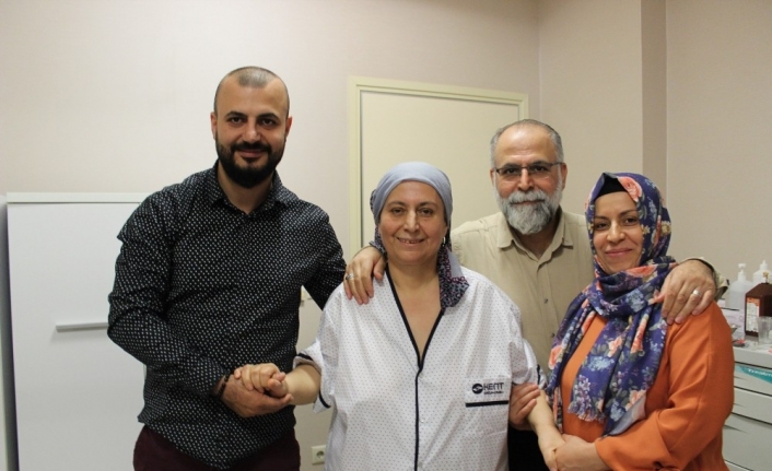  İki Yıl Önce Tanıştığı Kanser Bu Kez Karın Zarı
