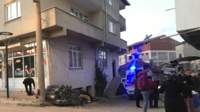 Haber Alamayınca Polisle Girdikleri Evde Acı Manzarayla Karşılaştılar
