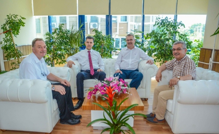  Karacabey Belediyesi’nin Eğitime Desteği Sürüyor