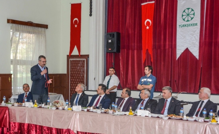 Karacabey Belediye Başkanı Ali Özkan’i Ziyaret Eden Türkiye Şeker Fabrikaları