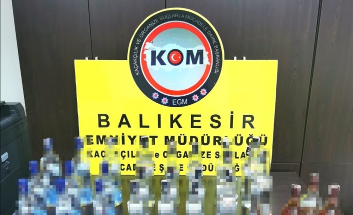  Karesi İlçesinde Polis Ekipleri Ve Dedektör Köpek Eşliğinde Kaçak