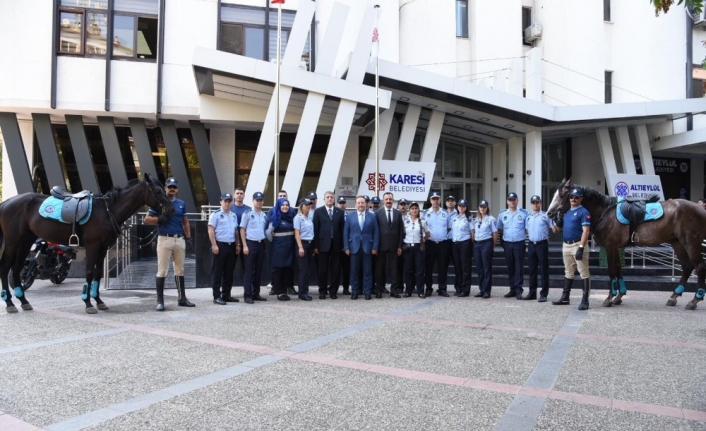  Zabıta Haftası Kapsamında Gerçekleştirilen Kutlamalar Kapsamında Karesi Belediyesi Atlı