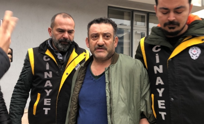 Bursa'da Kargo Bahanesiyle Kandırdığı Karısını Öldüren Sanık İçin Cumhuriyet