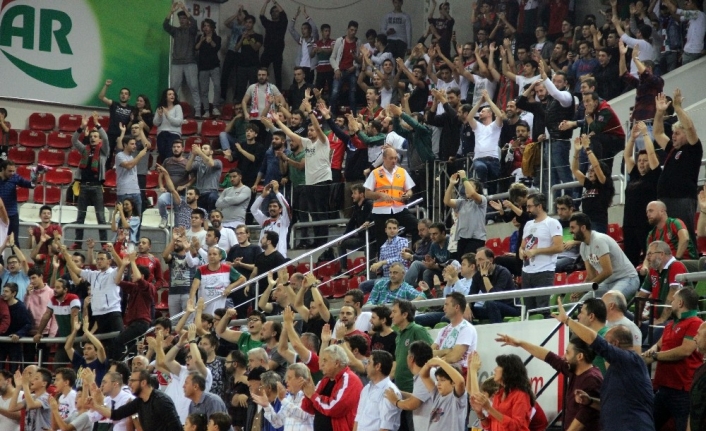  Pınar Karşıyaka, Hafta Sonu Oynayacağı Galatasaray Maçının Bilet Gelirlerinin