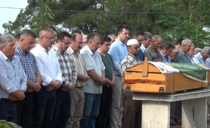  Bursa'nın Mustafakemalpaşa İlçesinde İki Aracın Kafa Kafaya Çarpiştiği Kazada