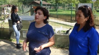 Bursa'nın İnegöl İlçesinde Bir Parkta Temizlik İşçileri, Poşet İçerisinde Yanmış