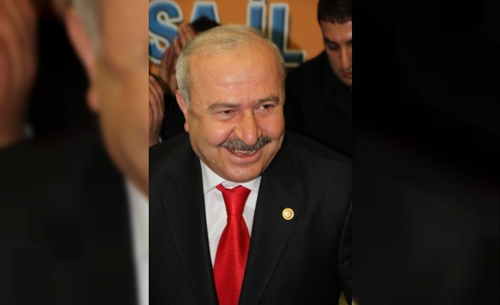  Bürokrat Ve Siyasetçi Kimliğiyle Tanınan, Milletvekilliği De Yapmış Olan